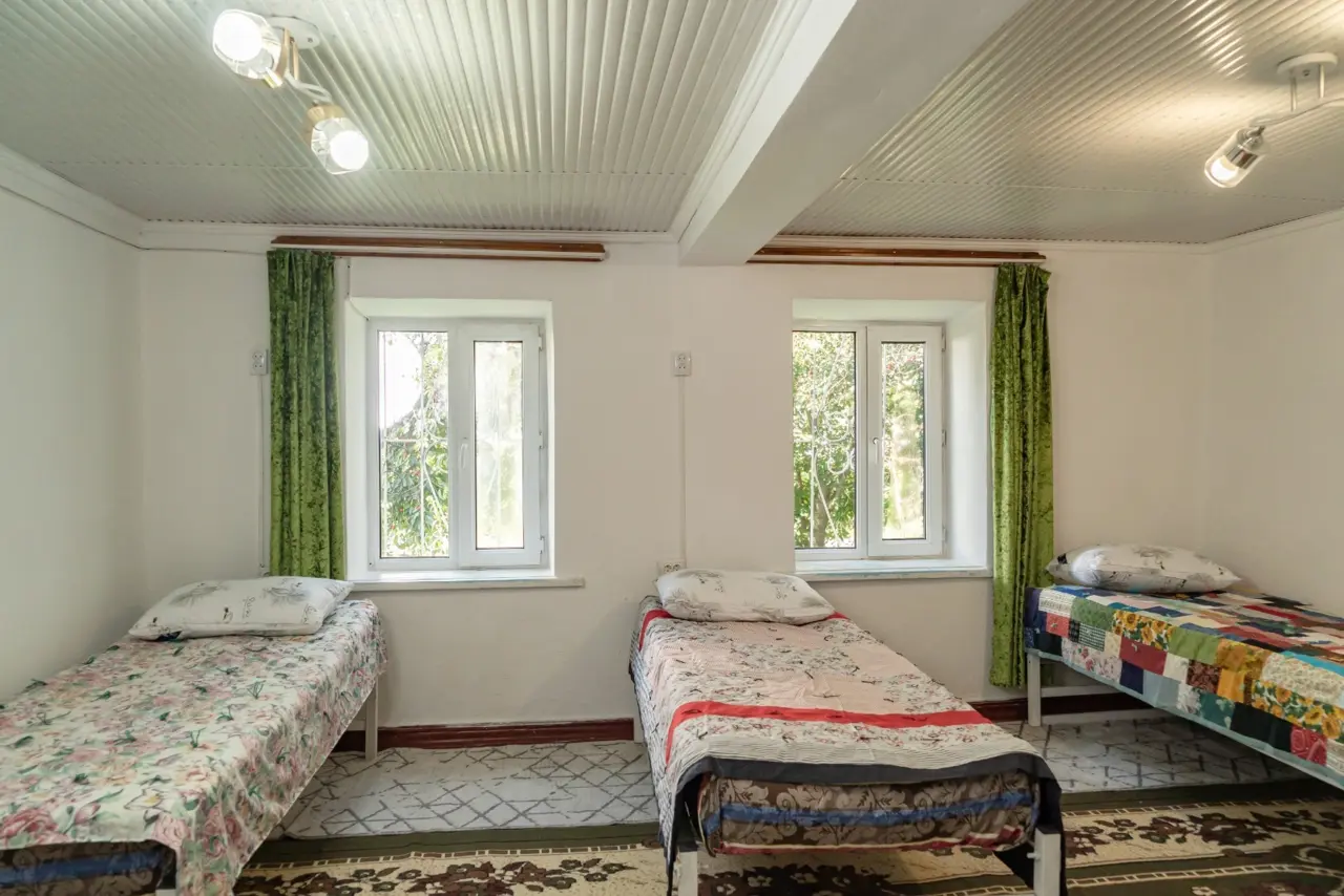 Camping yard hostel karakol — хостел, Каракол