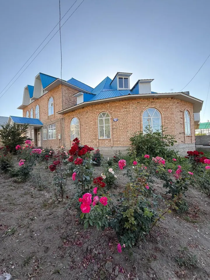 Гостевой дом "Эркин" — guest house, Karakol