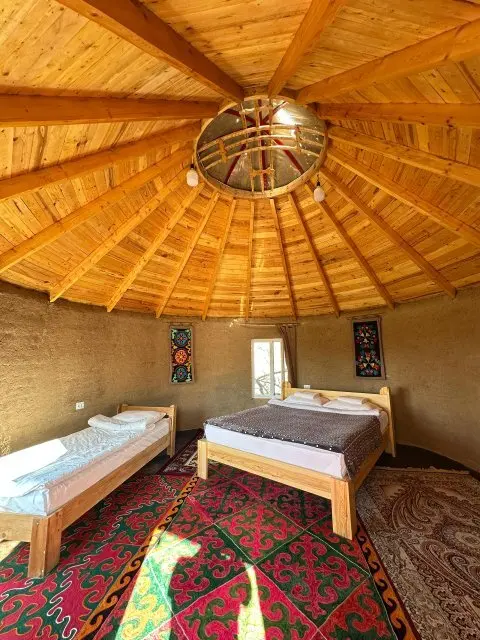 Трёхместная юрта — юрта, с. Тон