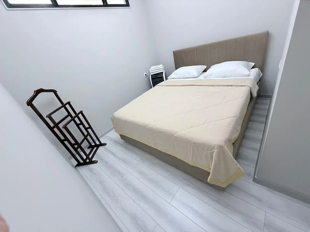 Трехкомнатная квартира — квартира, Бишкек
