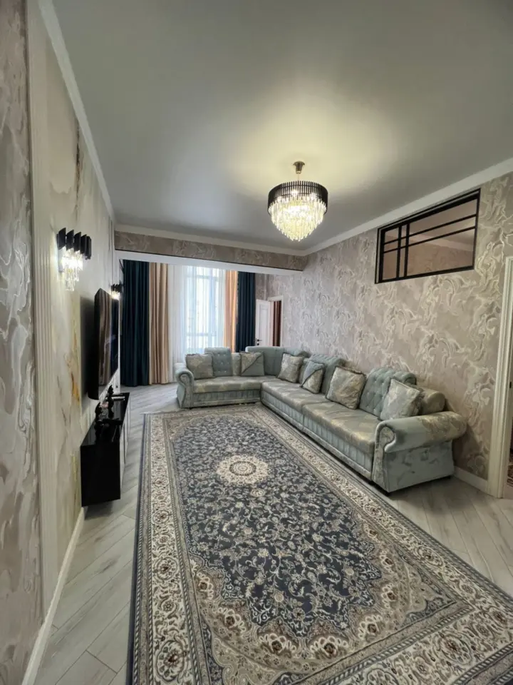 Three-room apartment — apartment, Bishkek
