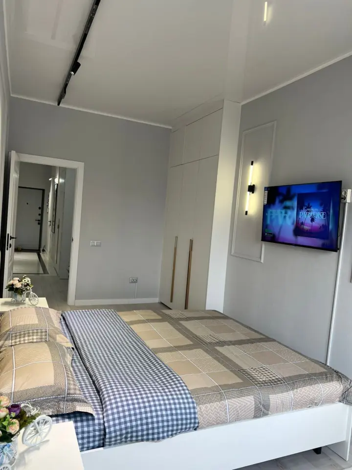 Two-room apartment on Kievskaya Street — apartment, Bishkek