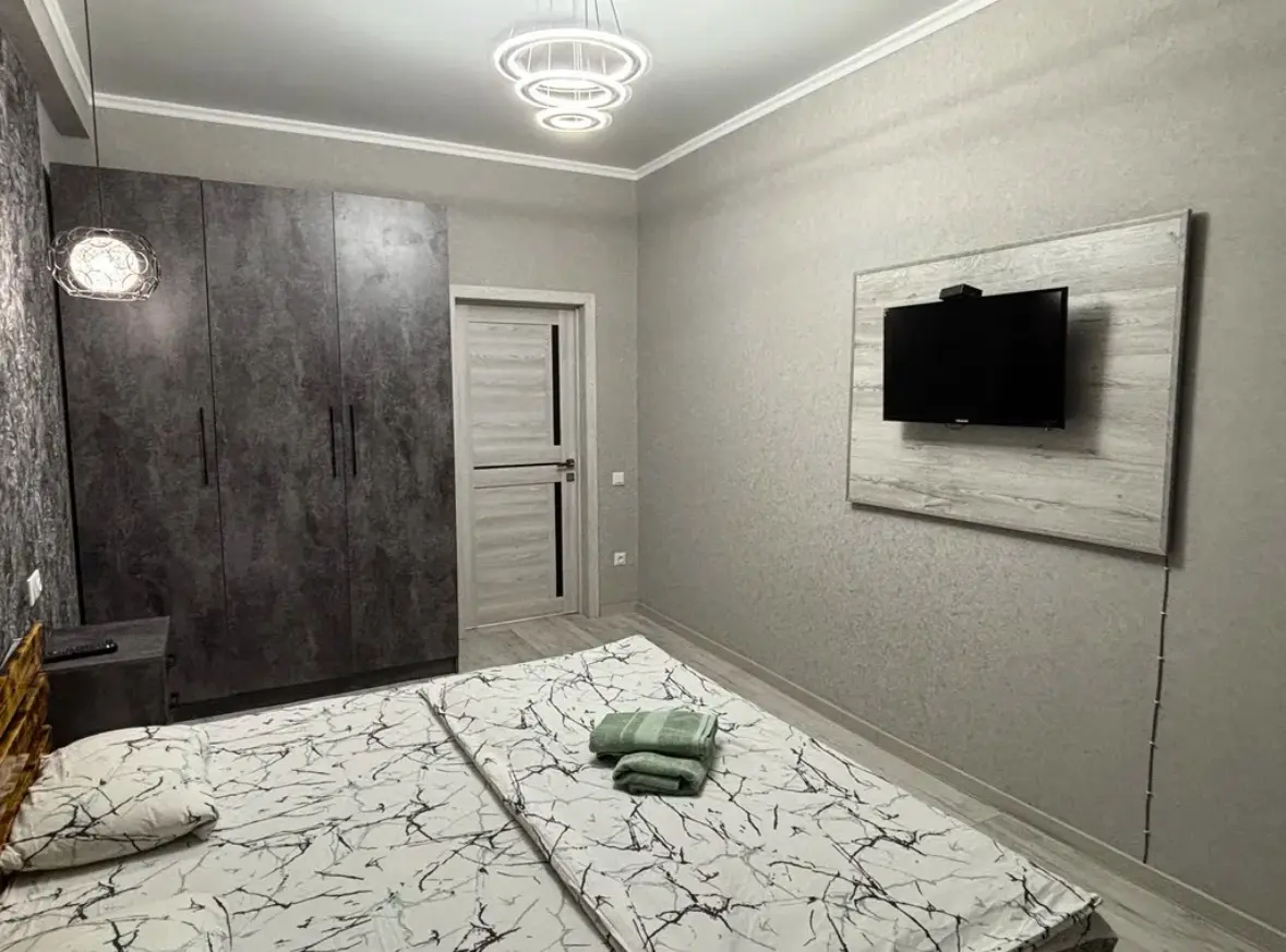 Apartment in the 12th Microdistrict — apartment, Bishkek