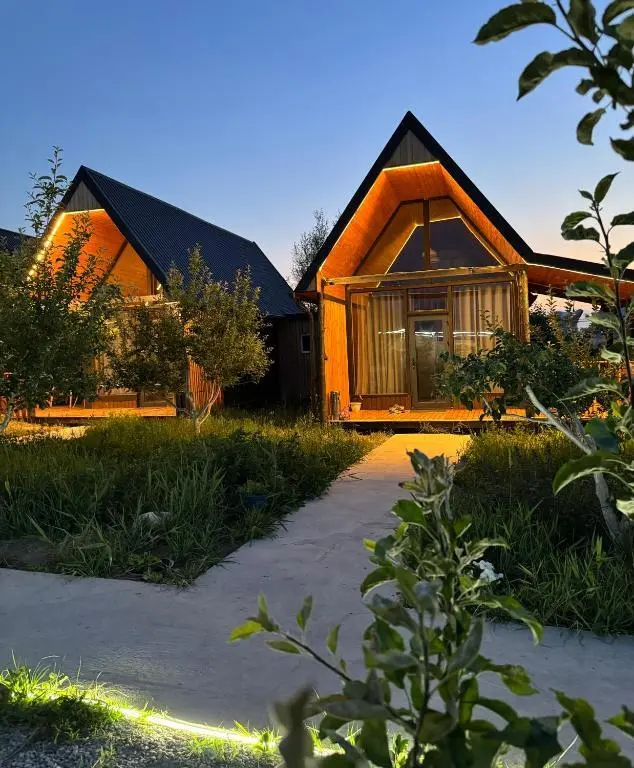 Эко домик № 4 в Coral Hotel — townhouse, v. Tosor