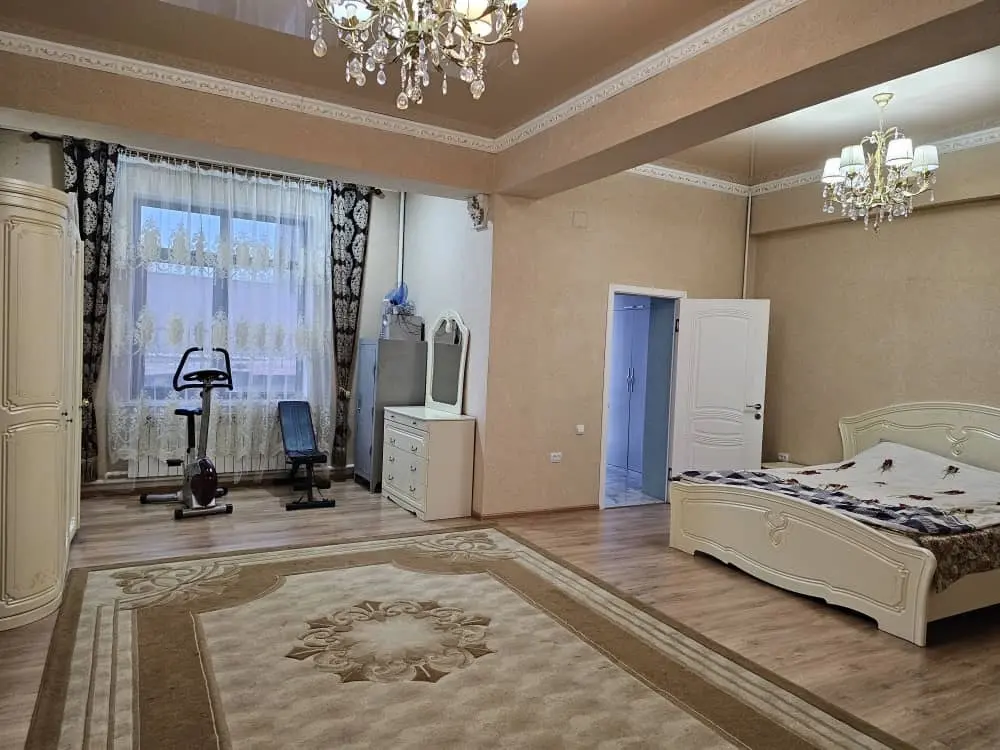 House with yurt — коттедж/уй, Бишкек