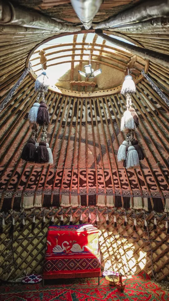 Юрта в Khan Guest House — yurt, v. Enilchek
