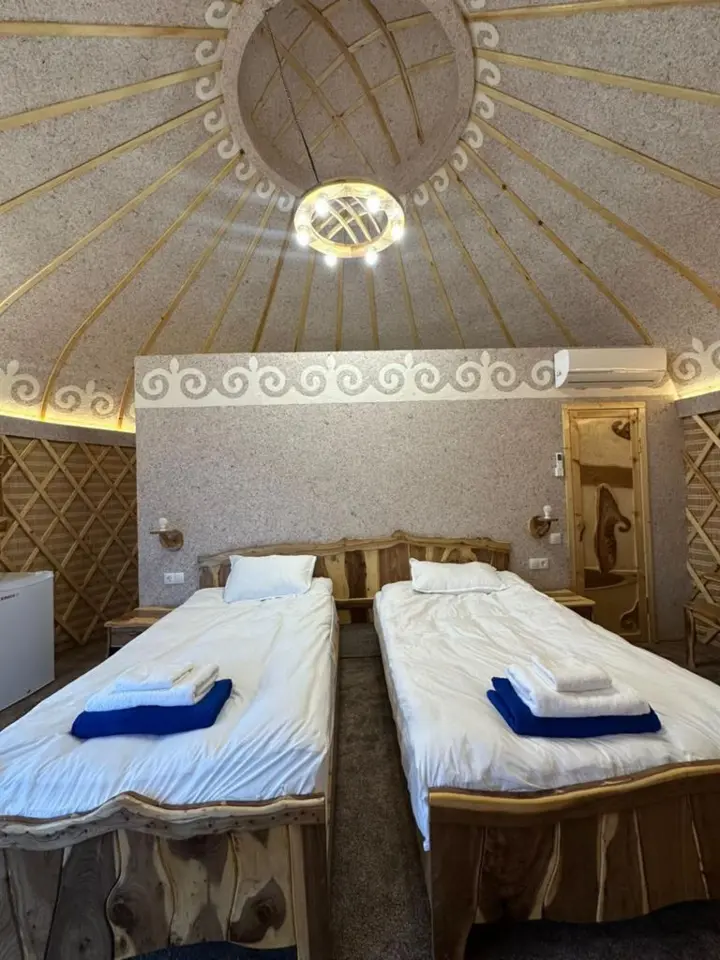 Yurt No. 2 — yurt, v. Bosteri