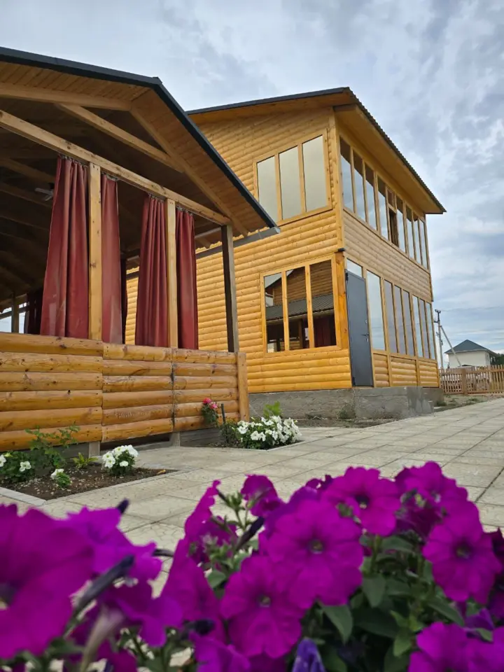 Коттедж Wood House — коттедж/дом, с. Бостери