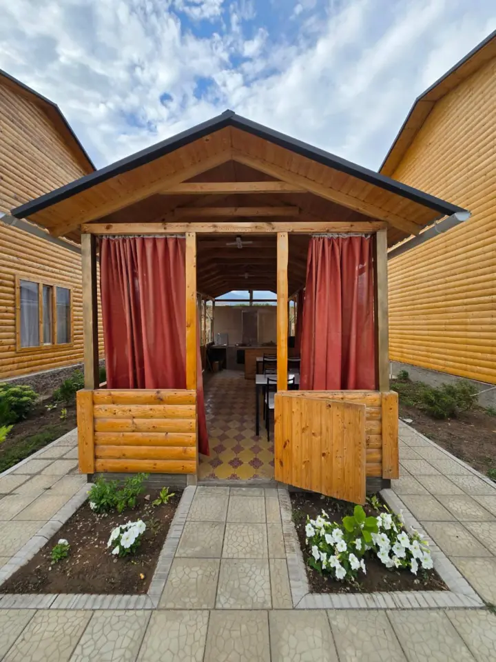 Коттедж Wood House — коттедж/дом, с. Бостери