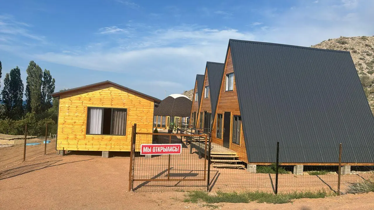 A-frame на "Мысе" — зона отдыха, с. Тон
