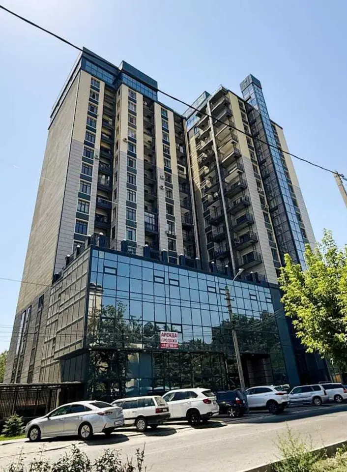 Apartment in Kubanych Residential Complex — apartment, Bishkek