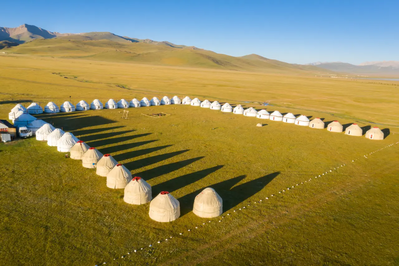 Ak-Sai Travel Yurt Camp at Son-Kul lake by As a Nomad — зона отдыха, оз. Сон Куль