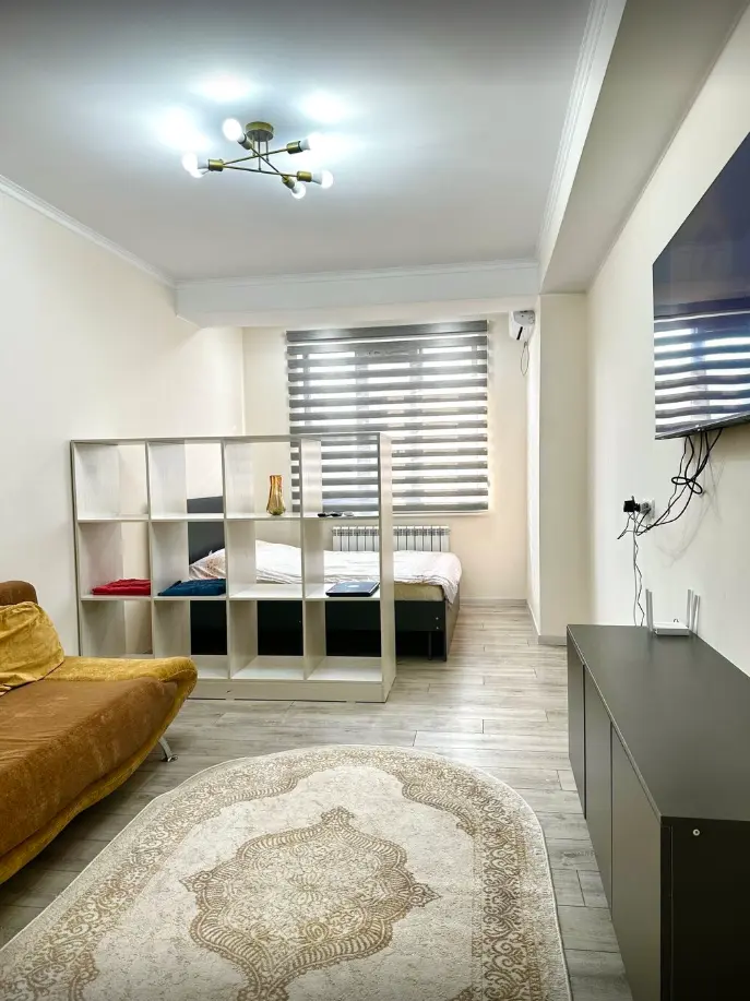 One-room apartment in the 12th microdistrict — apartment, Bishkek