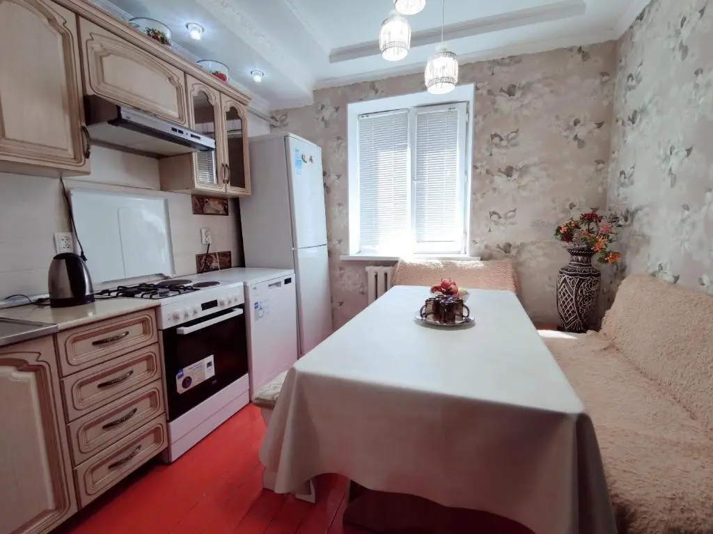 Четырёхместный номер — room, Naryn