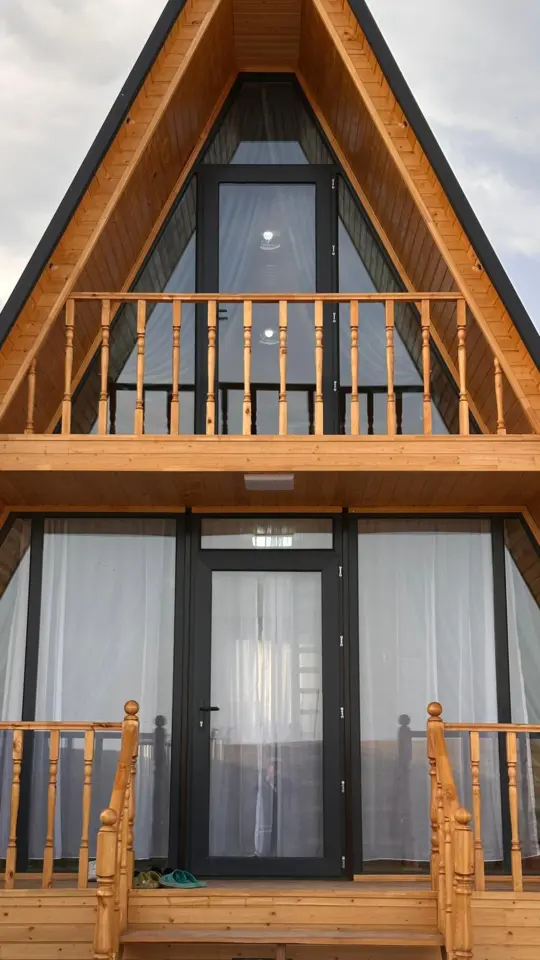 A-Frame Орнок — таунхаус, с. Орнок