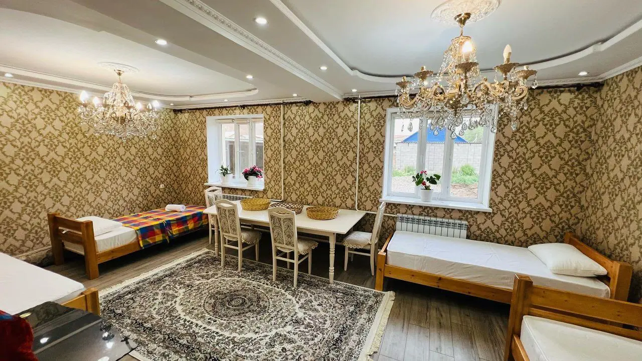 Dadow Guesthouse — guest house, Naryn