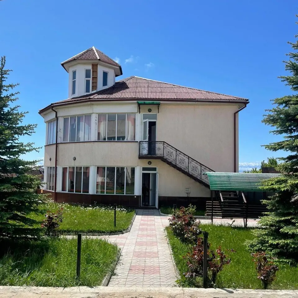 Двухместный номер — номер, Чолпон-Ата