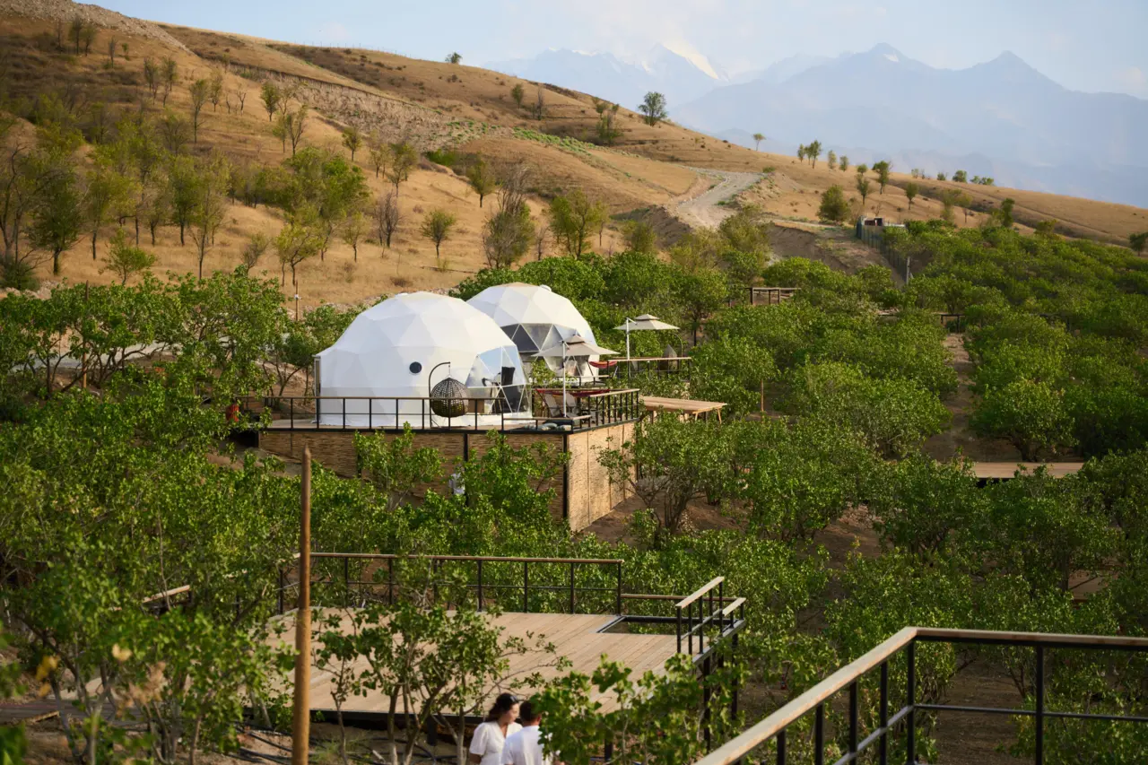 EcoHouse Glamping by ART HOTEL — зона отдыха, Бишкек