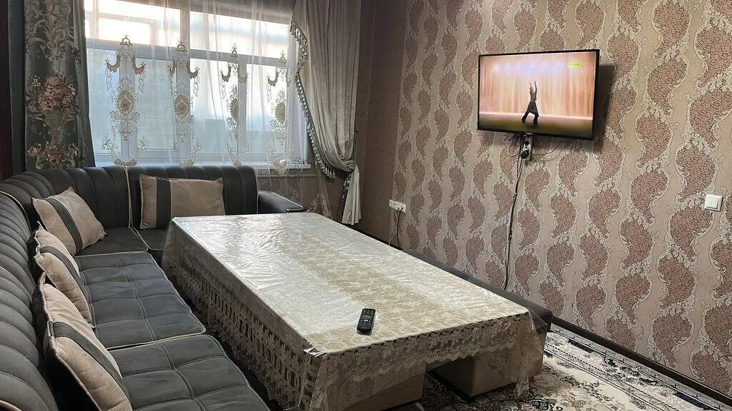 Two-room apartment in Zainabedinova — apartment, Osh