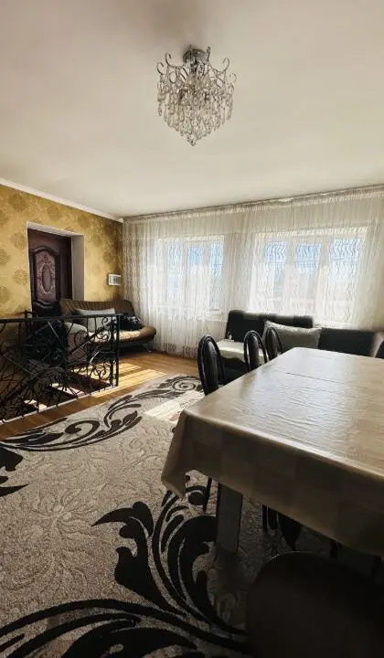Трехместный стандарт — room, Talas
