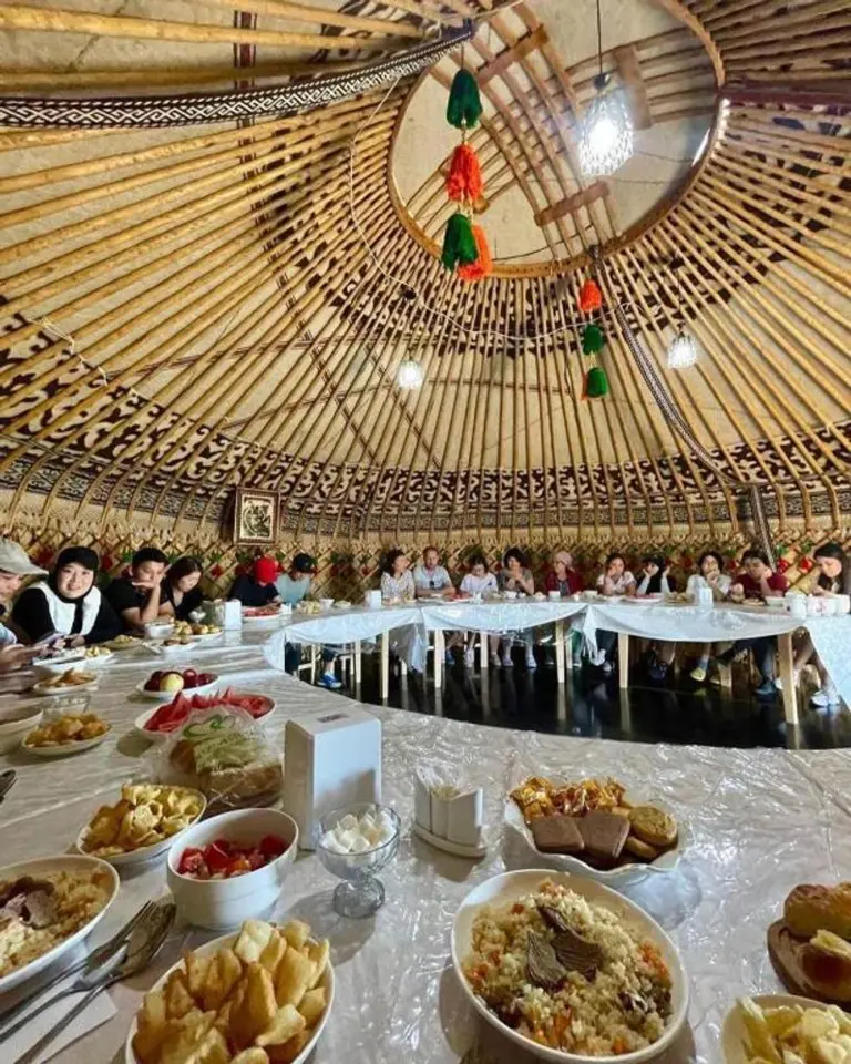 Аренда всего юрточного городка "Ulush Yurts" — юрта, Нарын