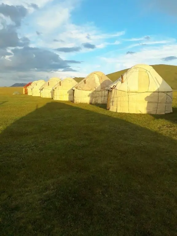 Yurt Camp Erlan at Song Kol Lake — зона отдыха, Ак-Талинский р-н