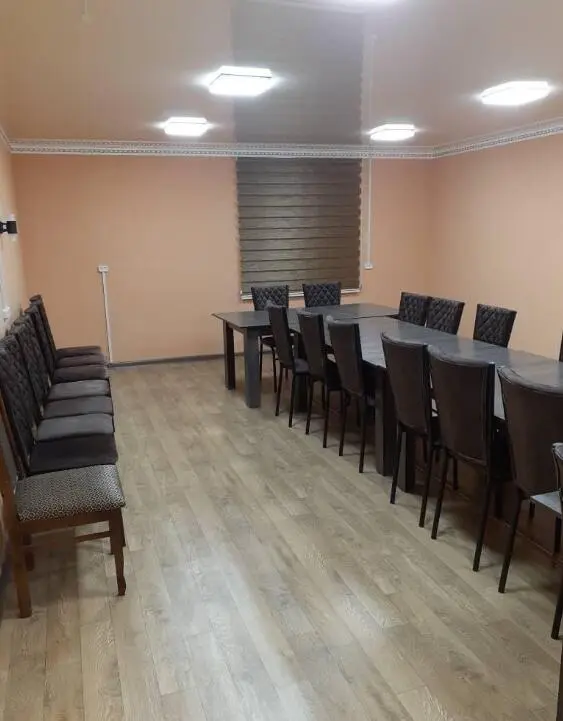 Asman — hotel, Talas