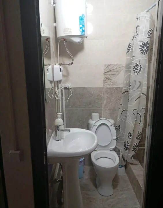 Quadruple Room — room, Talas