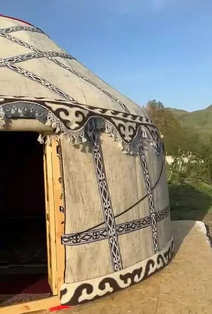 Юрта — yurt, v. Oktyabrskoe