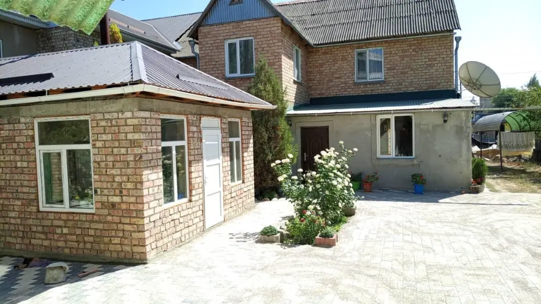 Гостевой дом в Таласе — guest house, Talas