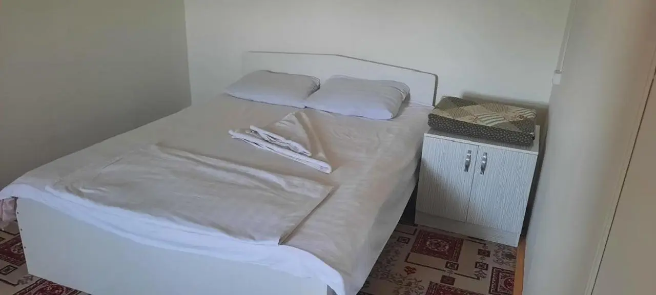 Гостевой дом "Байкут" — guest house, Batken