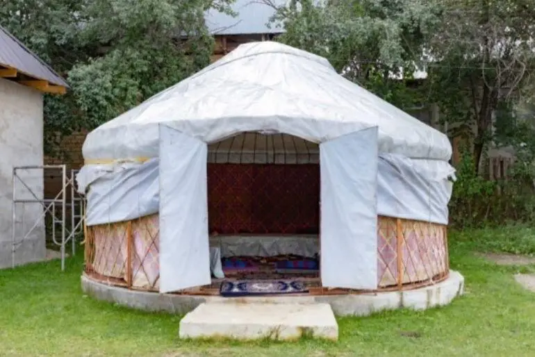 Sary-Chelek Azalia — guest house, Arkit