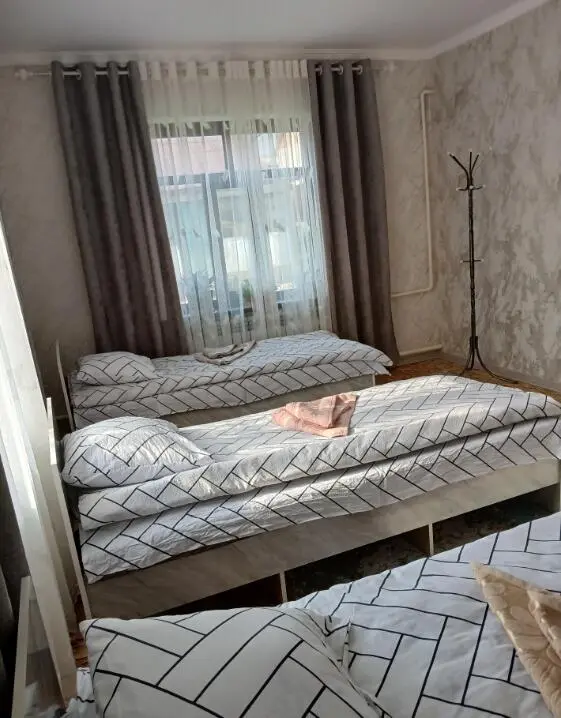 Трёхместный номер — room, Arkit