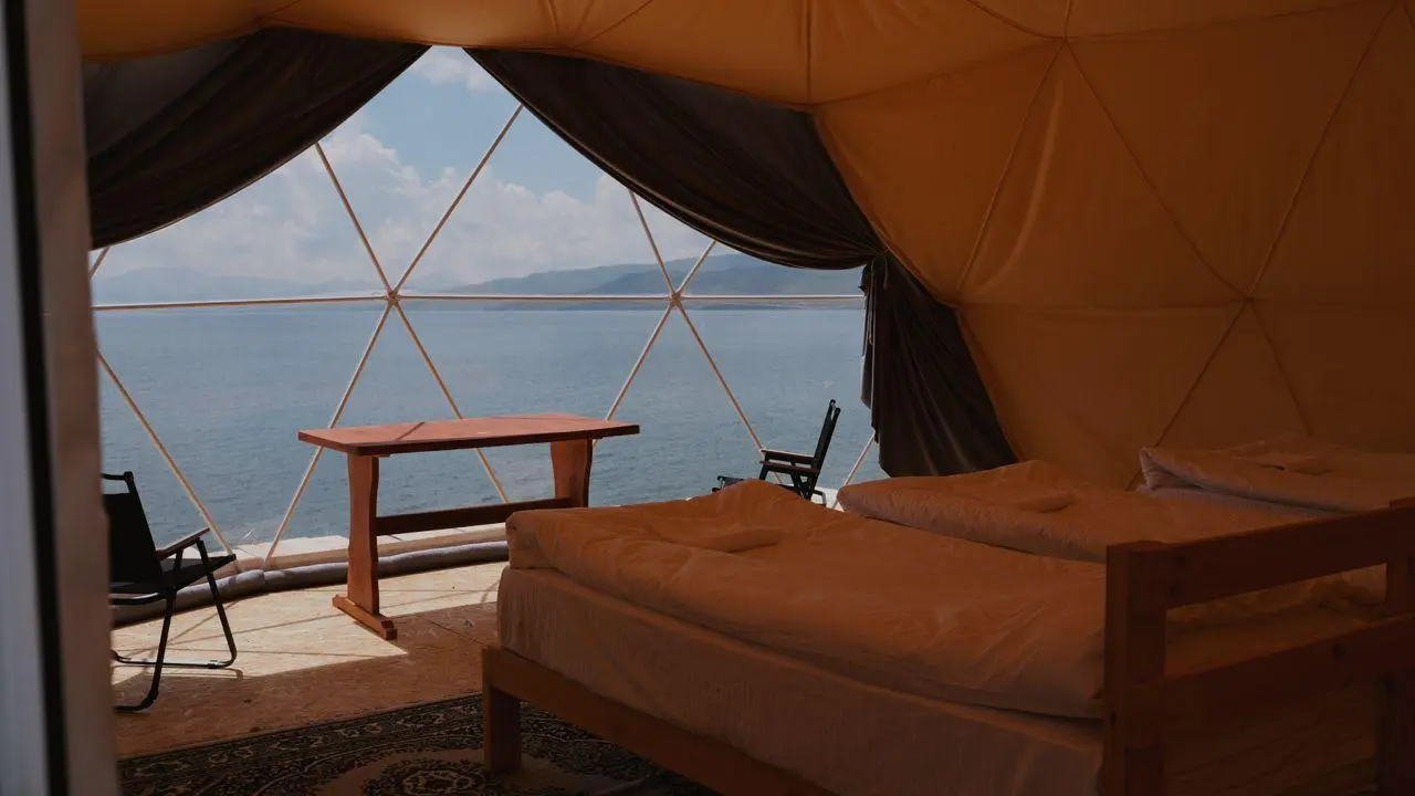 Son-Kol Glamping — зона отдыха, оз. Сон Куль