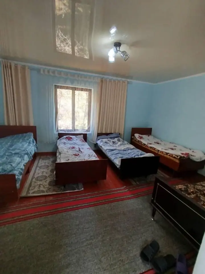Пятиместный номер — room, Arkit