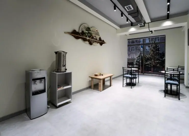 Койко-место в общем номере для женщин и мужчин Qlife Hostel — bed space, Bishkek