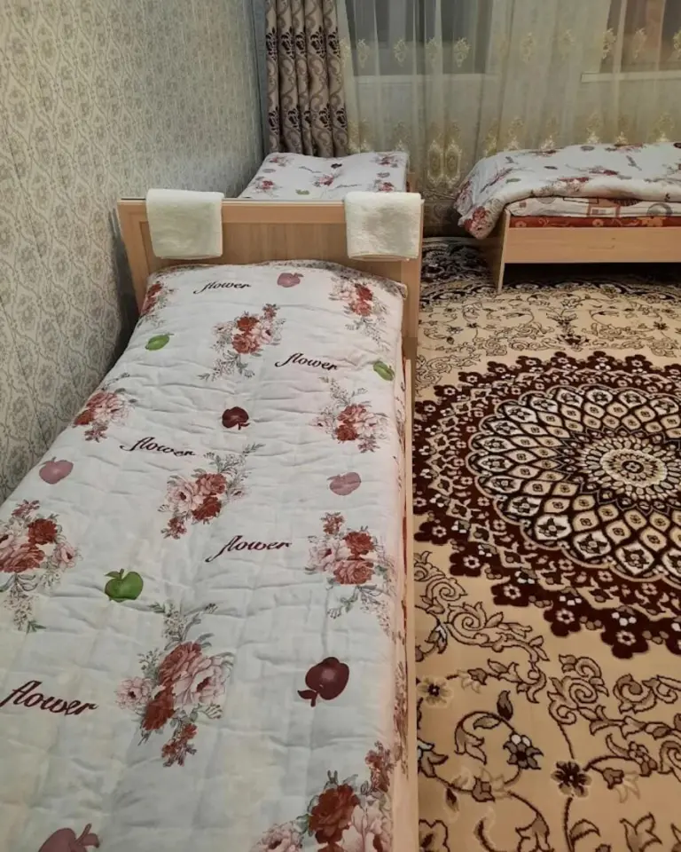 Трехместный номер — room, Sary-Tash