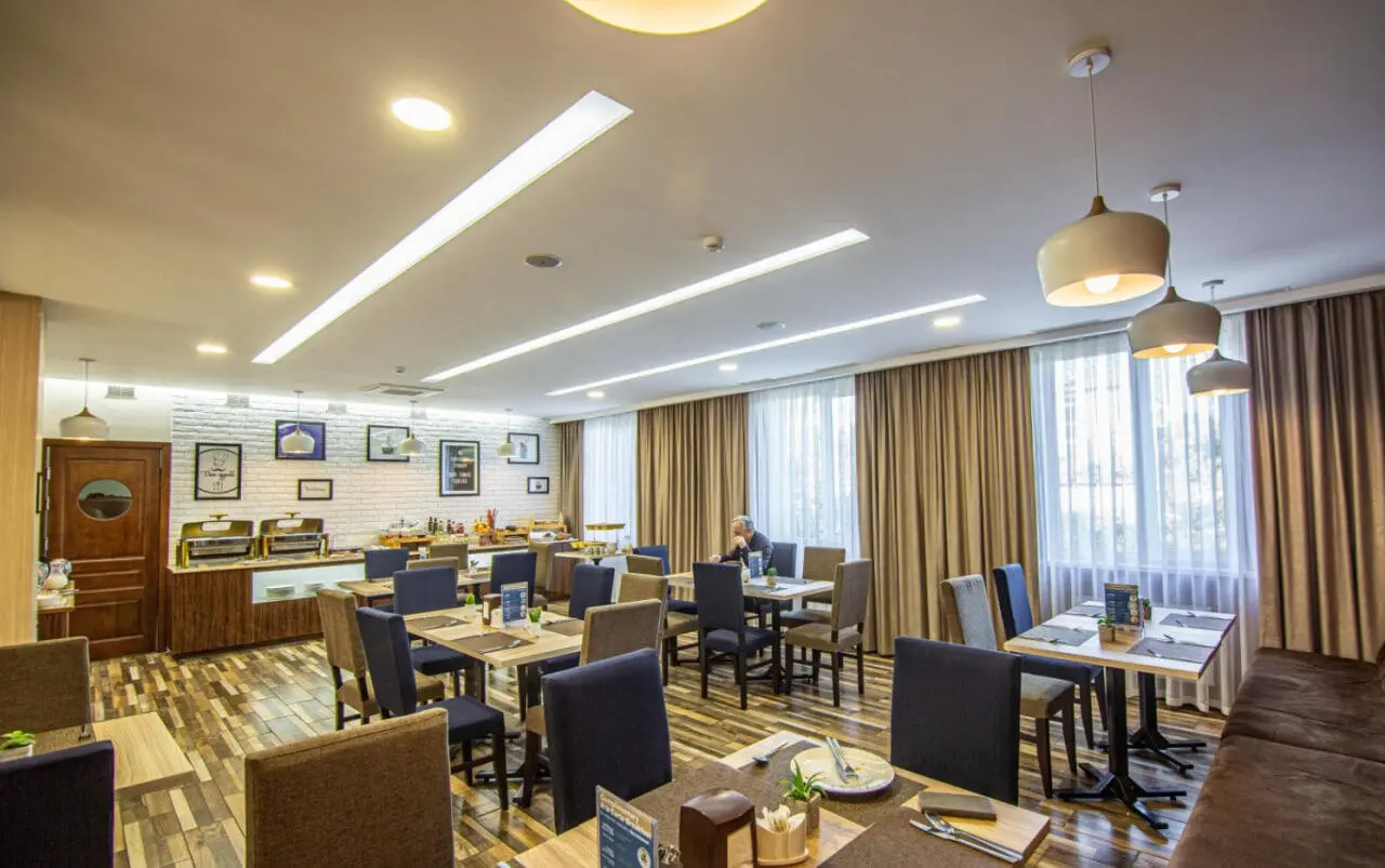 Rayan Hotel — hotel, Osh