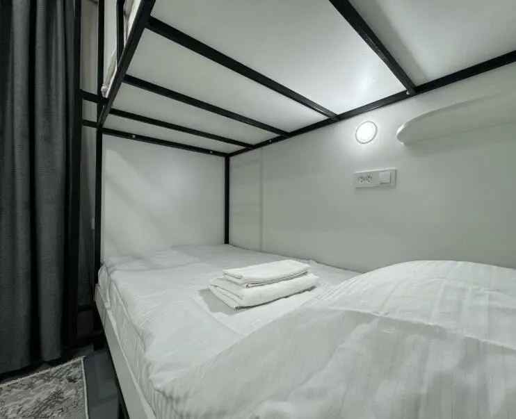 Койко-место в двухместном номере — bed space, Manas (Jalal-Abad)