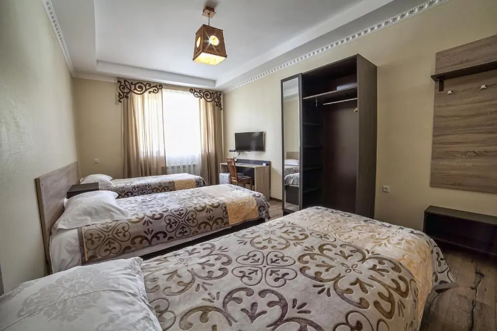 Triple Room — room, Osh