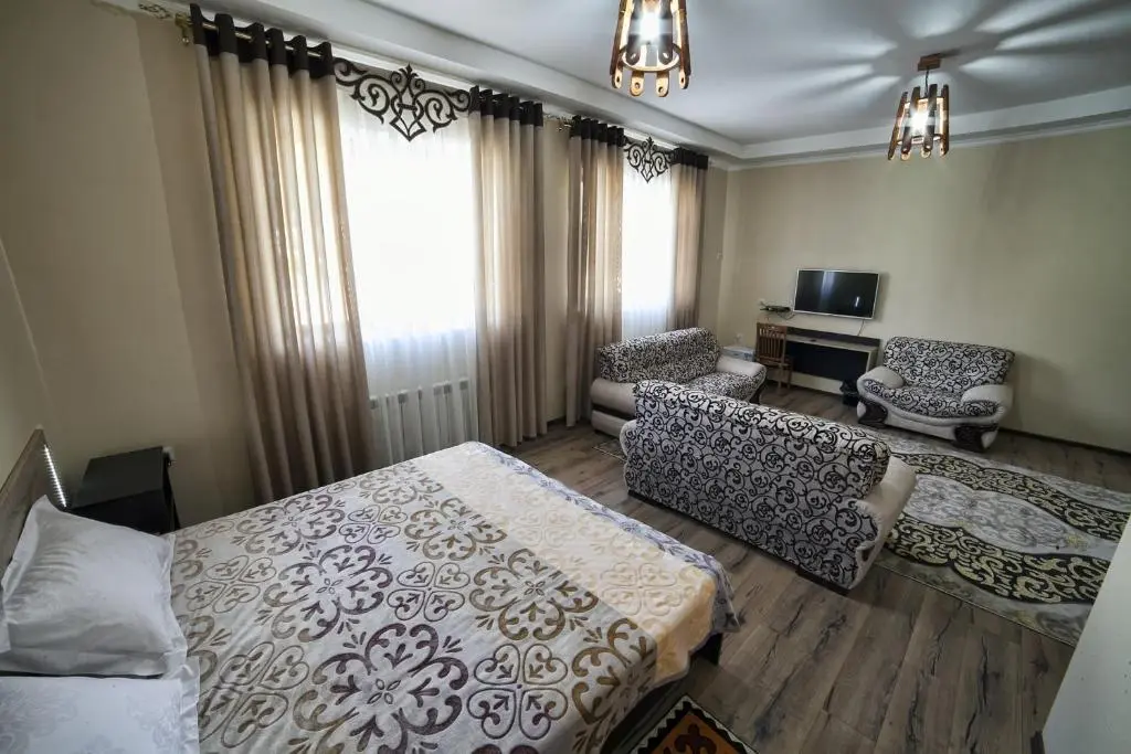 Double Deluxe — room, Osh
