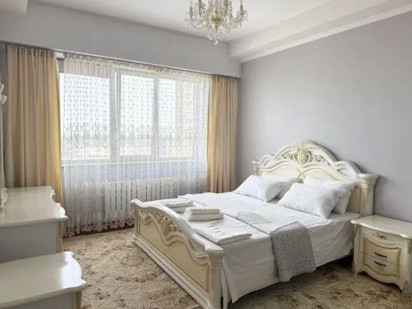 Apartment in Sheraton — apartment, Bishkek