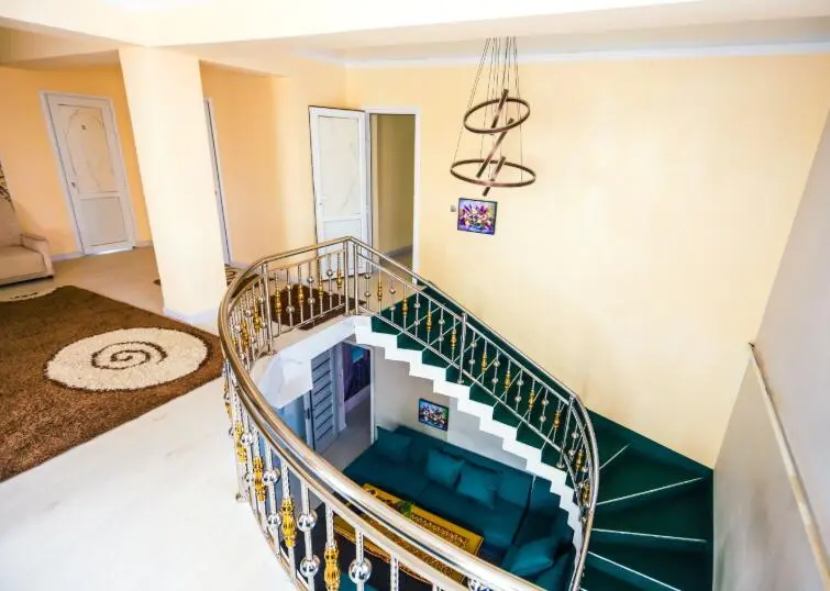 Двухместный номер в гостевом доме Lux House с завтраком — room, Osh