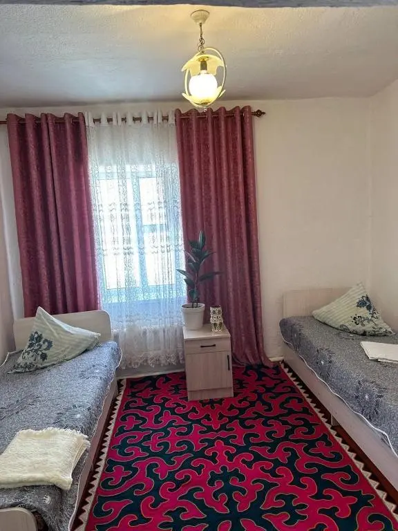 Nomad Guest House — guest house, Kochkor