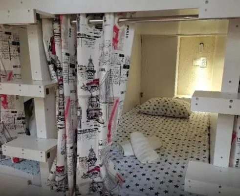 Койко-место в общем 8-местном номере в Abs hostel — койко-место, Ош