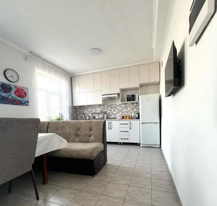 Койко-место в общем 8-местном номере в Abs hostel — койко-место, Ош