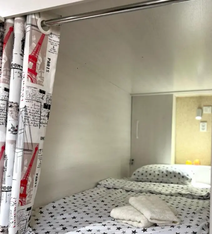 Койко-место в общем 8-местном номере в Abs hostel — койко-место, Ош