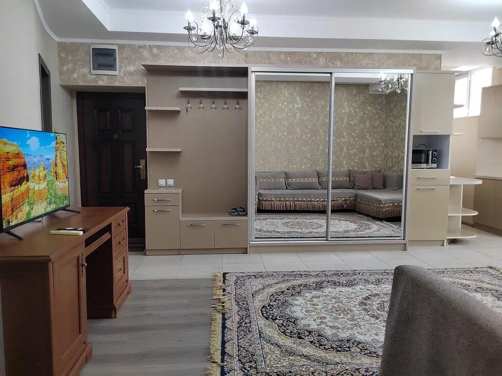 Two-room apartment in the city center — apartment, Bishkek