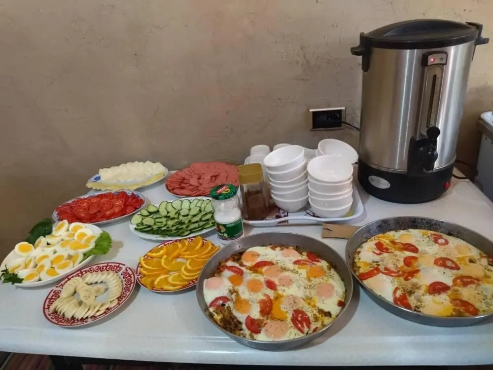 Одноместный номер с питанием в Shyrdyk GH — room, Kochkor