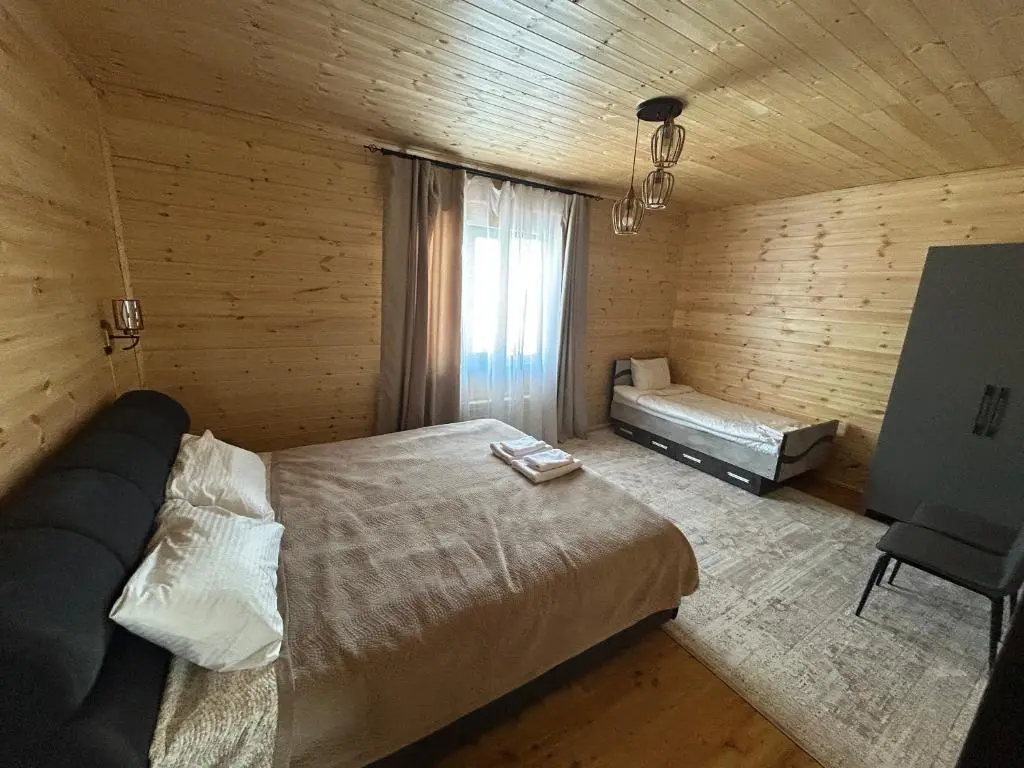 Апартаменты в Караколе — room, Karakol